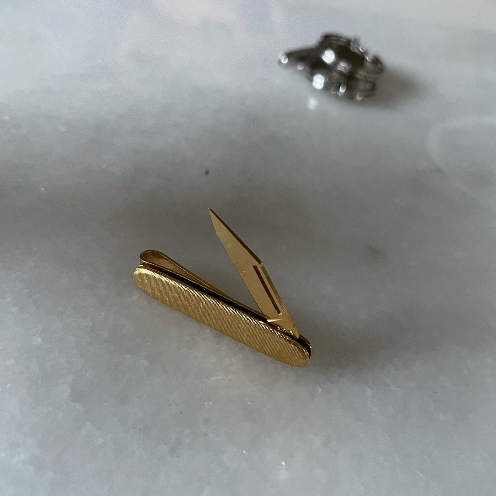 Mini knife clip